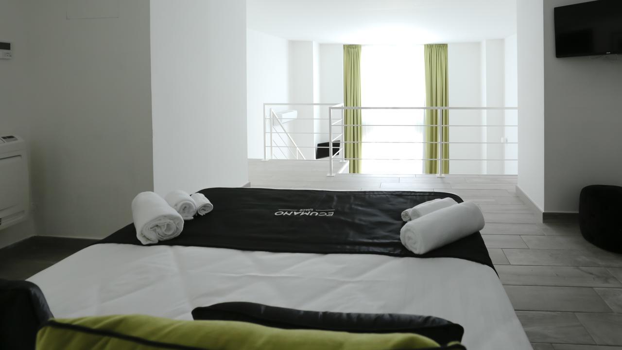 Ecumano Space Napoli Esterno foto