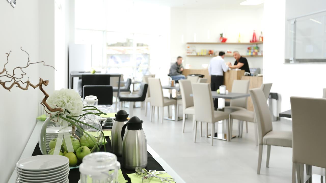 Ecumano Space Napoli Esterno foto
